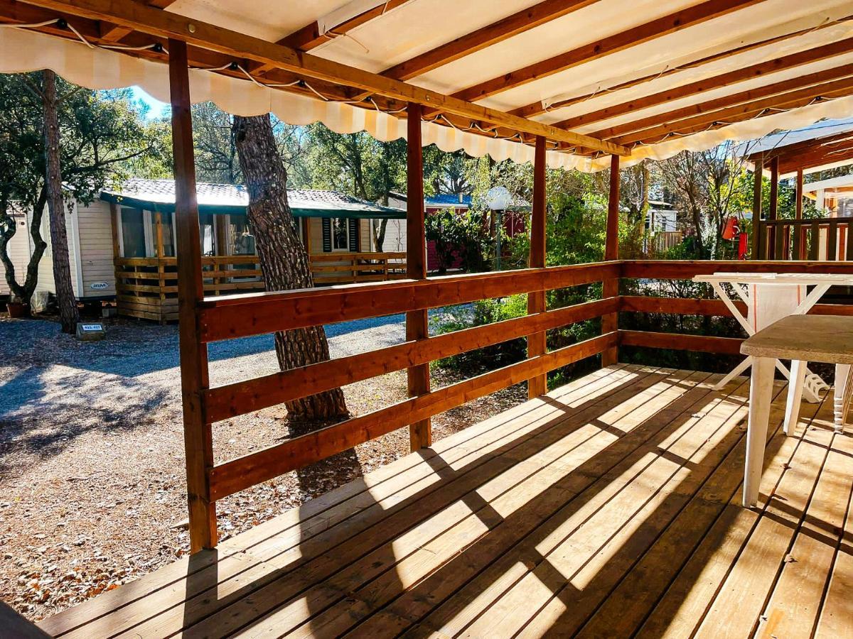 3 Bedroom Chalets Camping Lei Suves - Joycasa 로크부른수르알젠스 외부 사진
