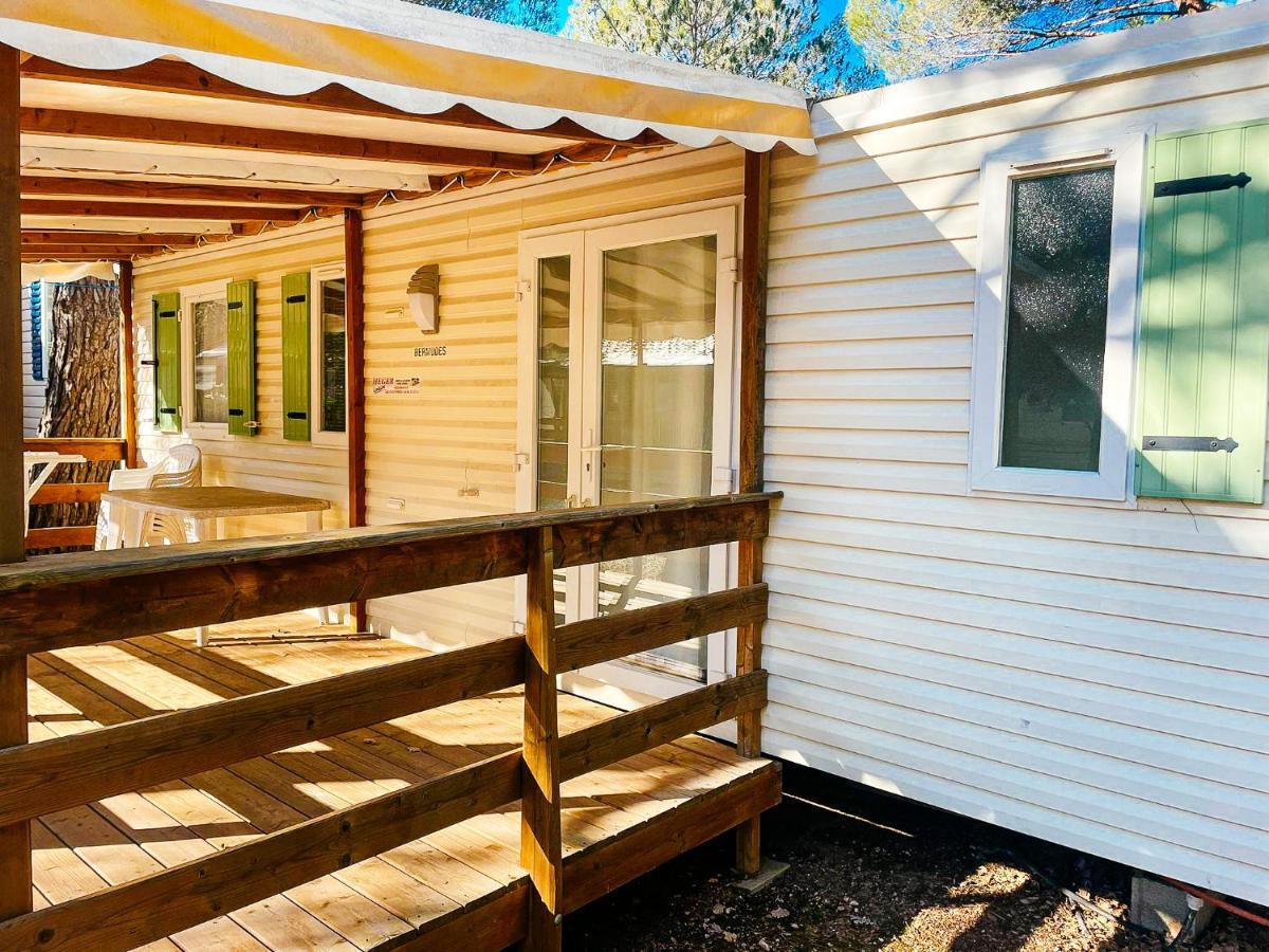 3 Bedroom Chalets Camping Lei Suves - Joycasa 로크부른수르알젠스 외부 사진