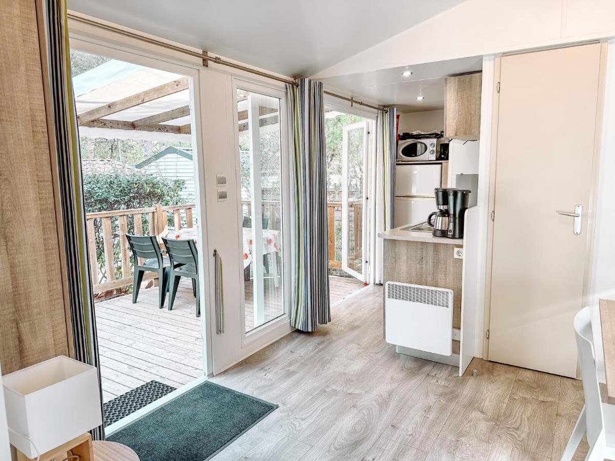 3 Bedroom Chalets Camping Lei Suves - Joycasa 로크부른수르알젠스 외부 사진