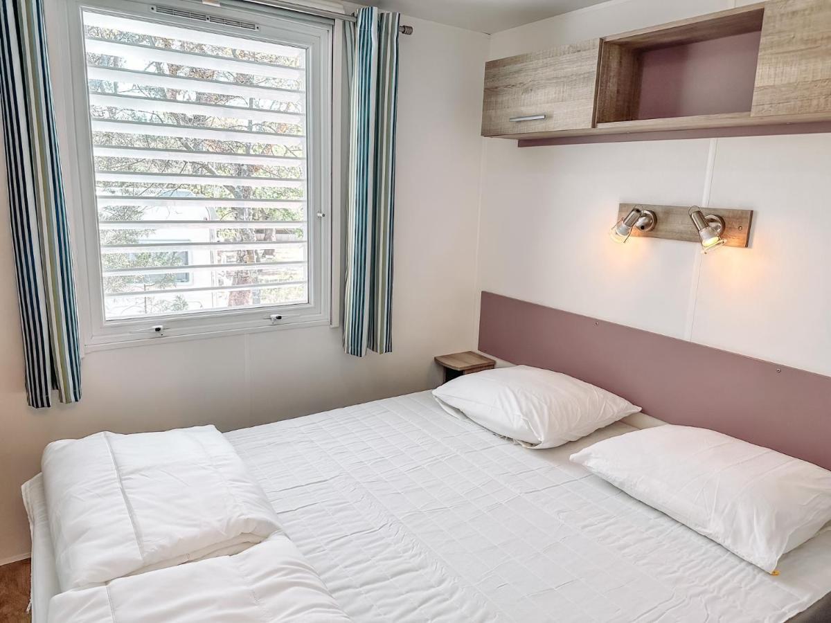 3 Bedroom Chalets Camping Lei Suves - Joycasa 로크부른수르알젠스 외부 사진