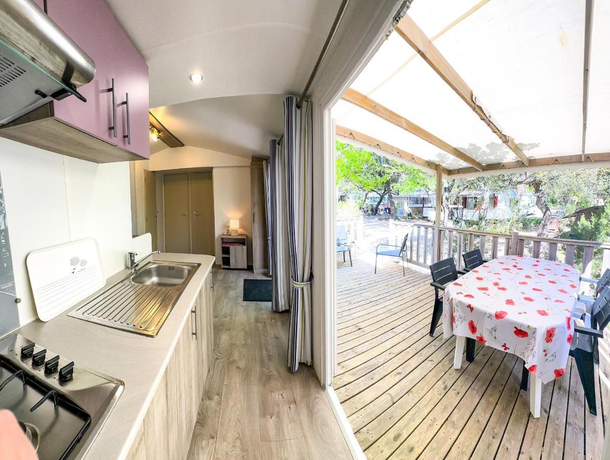 3 Bedroom Chalets Camping Lei Suves - Joycasa 로크부른수르알젠스 외부 사진
