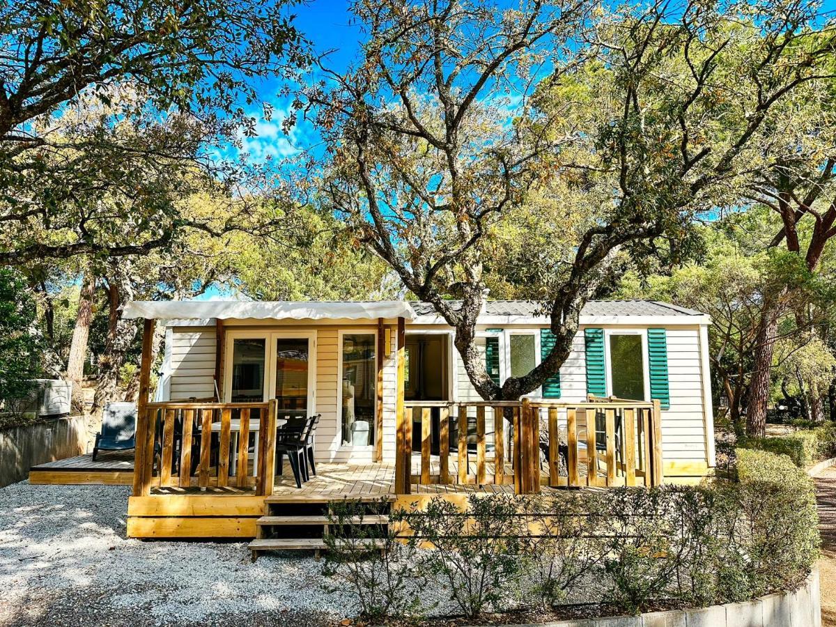 3 Bedroom Chalets Camping Lei Suves - Joycasa 로크부른수르알젠스 외부 사진