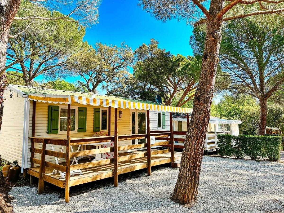 3 Bedroom Chalets Camping Lei Suves - Joycasa 로크부른수르알젠스 외부 사진
